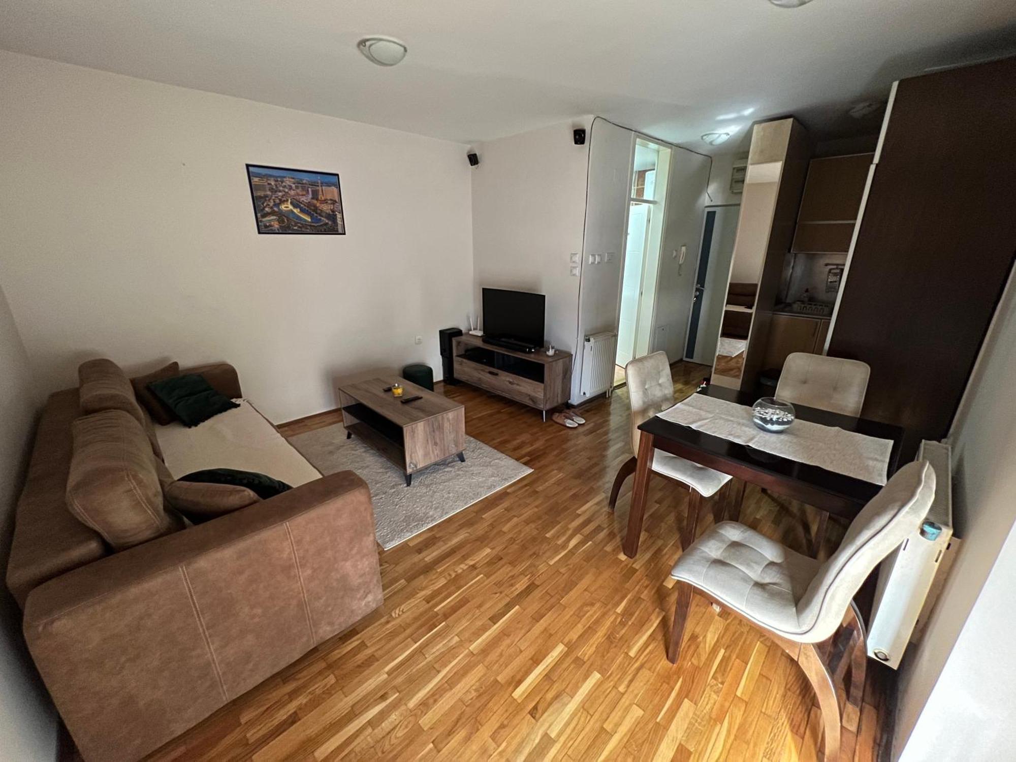 Sad Apartman Ni Kültér fotó