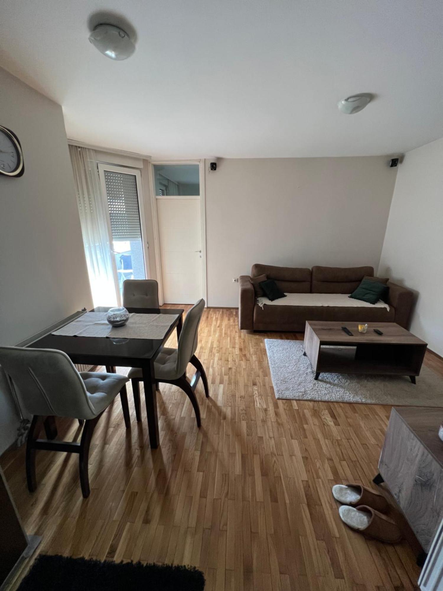 Sad Apartman Ni Kültér fotó